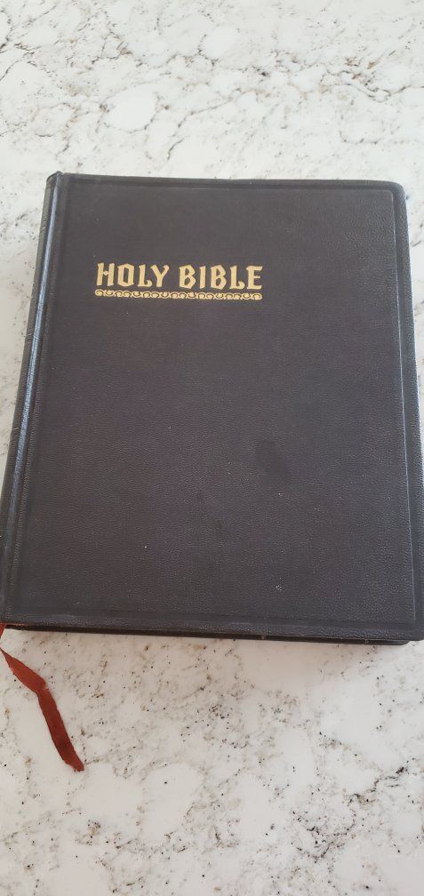 Vintage The John A. Hertel Co. Holy Bible 1955 King James Version