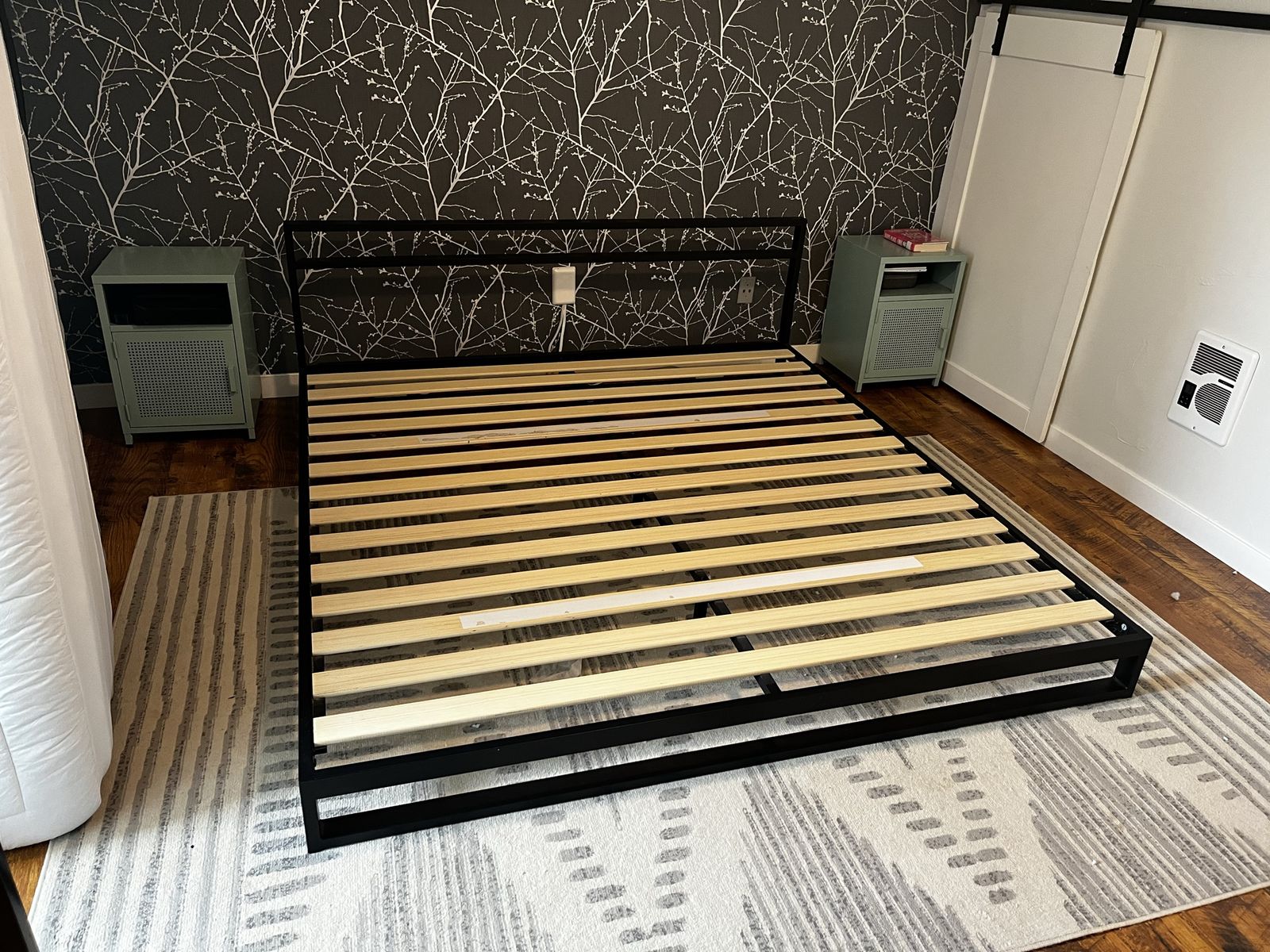 King Size Platform Bed