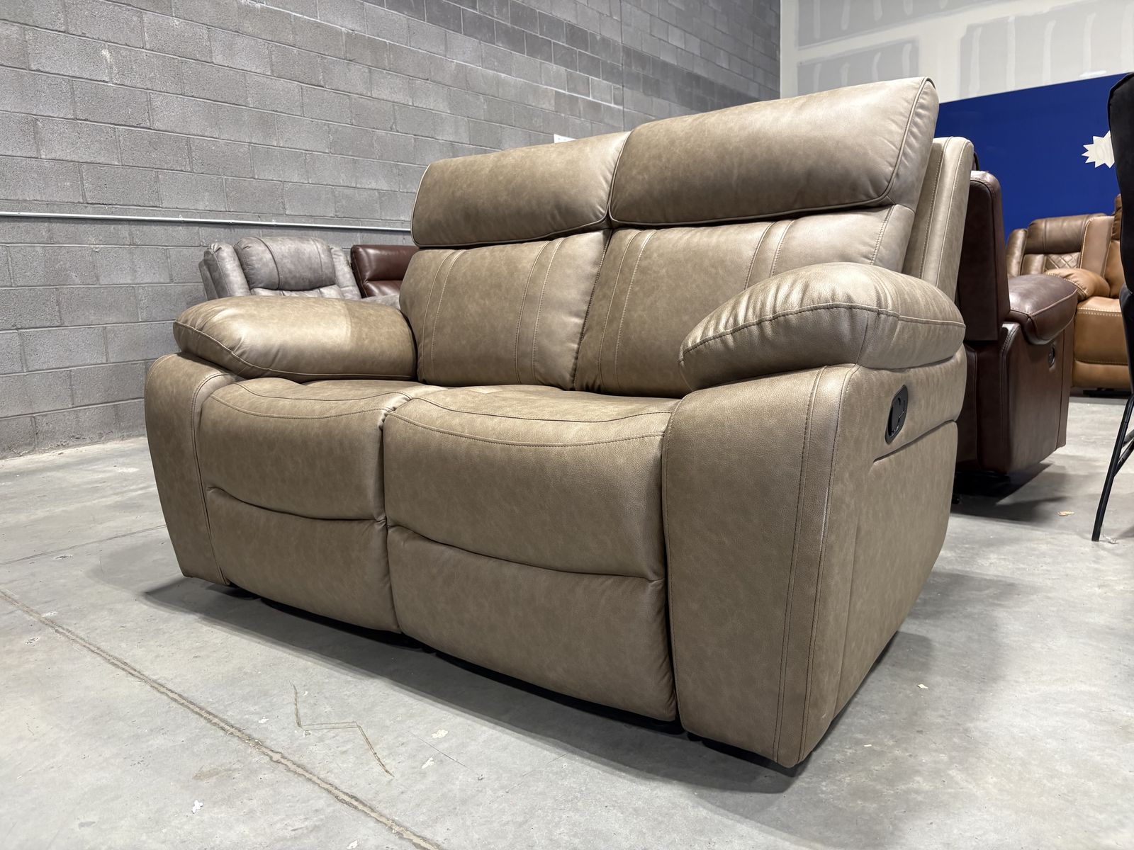 NEW RECLINING SET
