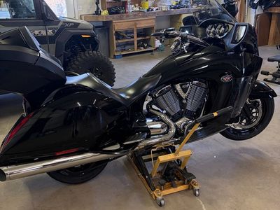 2008 Victory Vision Touring Bike Excellent Cond.