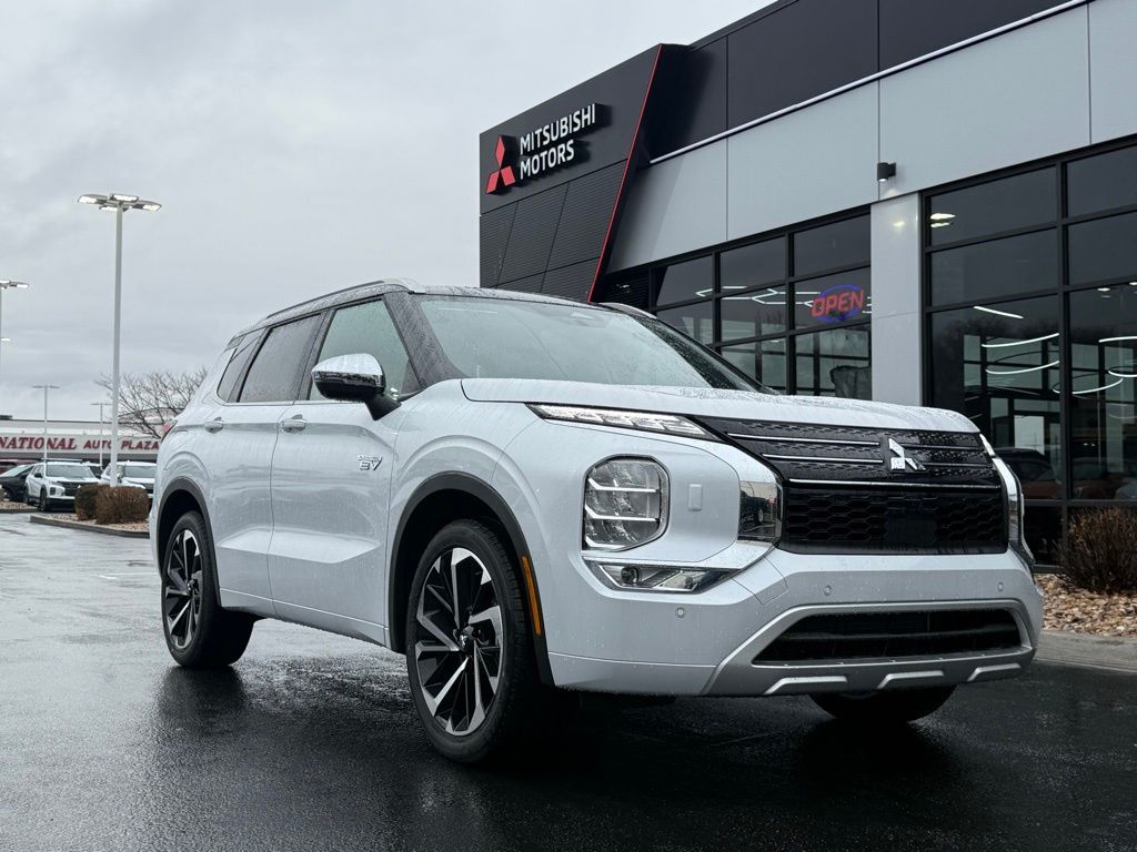 2025 Mitsubishi Outlander SEL