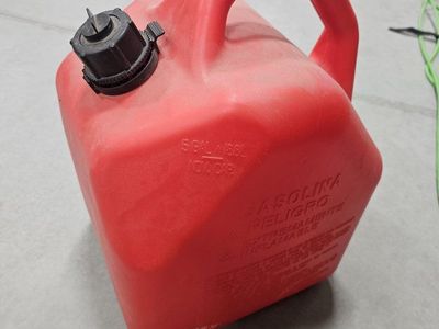 5 Gallon Gasoline Fuel Can with Cap