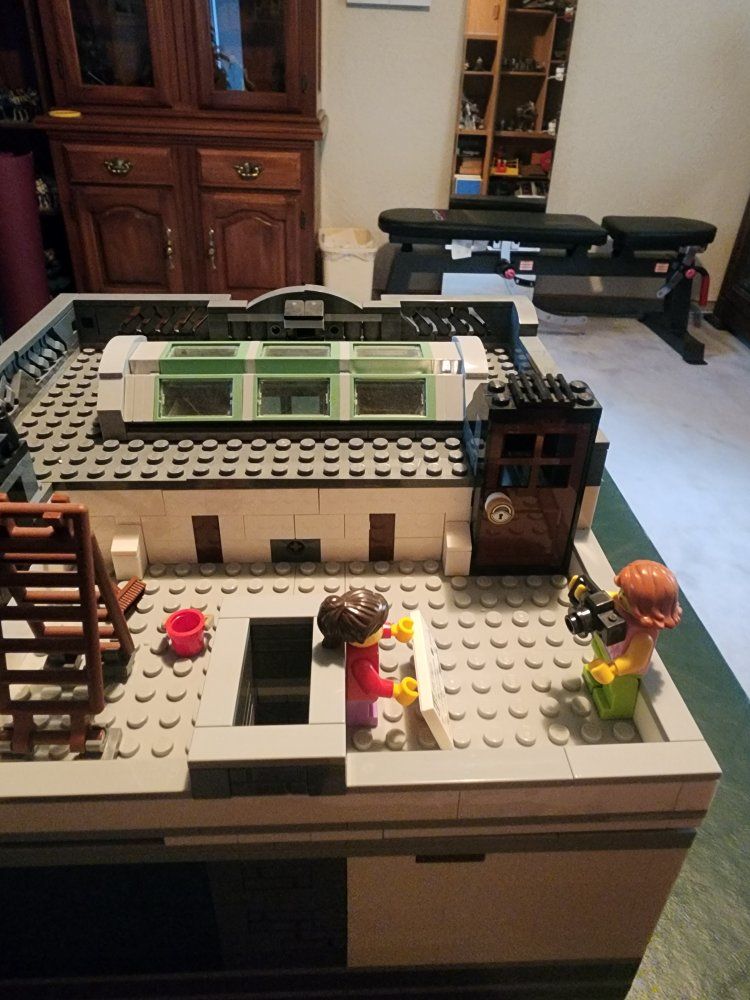 Main image 4