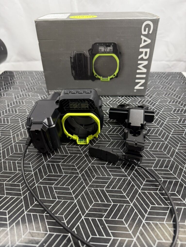 Garmin XERO A1 Bow Hunting Rangefinder LEFT Hand