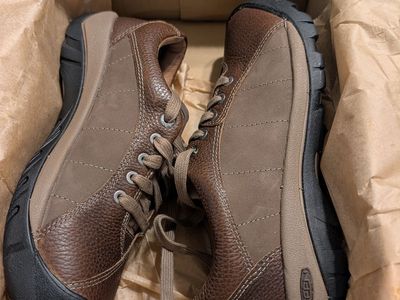 Brand new Keen Cascade Presidio W size 10.5