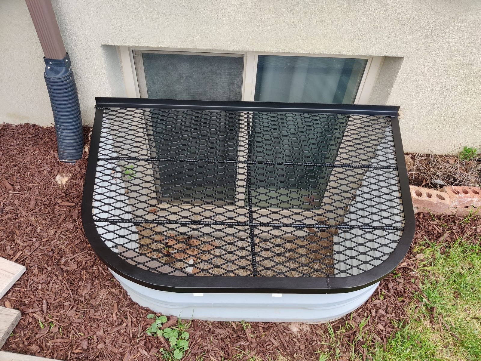 Heavy Duty Black Metal Window Well Cover