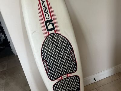 O'Brien White surfboard, Wake surf, three fins