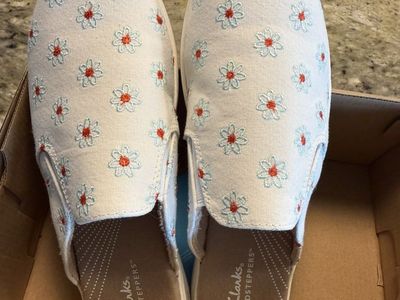 Womens Shoes Sz 9 Clarks Cloudsteppers