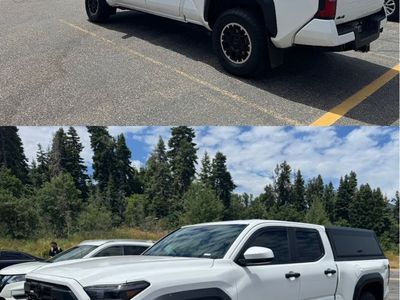Truck Topper Shell Camper Cap for Toyota Tacoma Truck - Westin Exp. Back window locks with keyfob. 6’ bed (2024+ Tacoma).