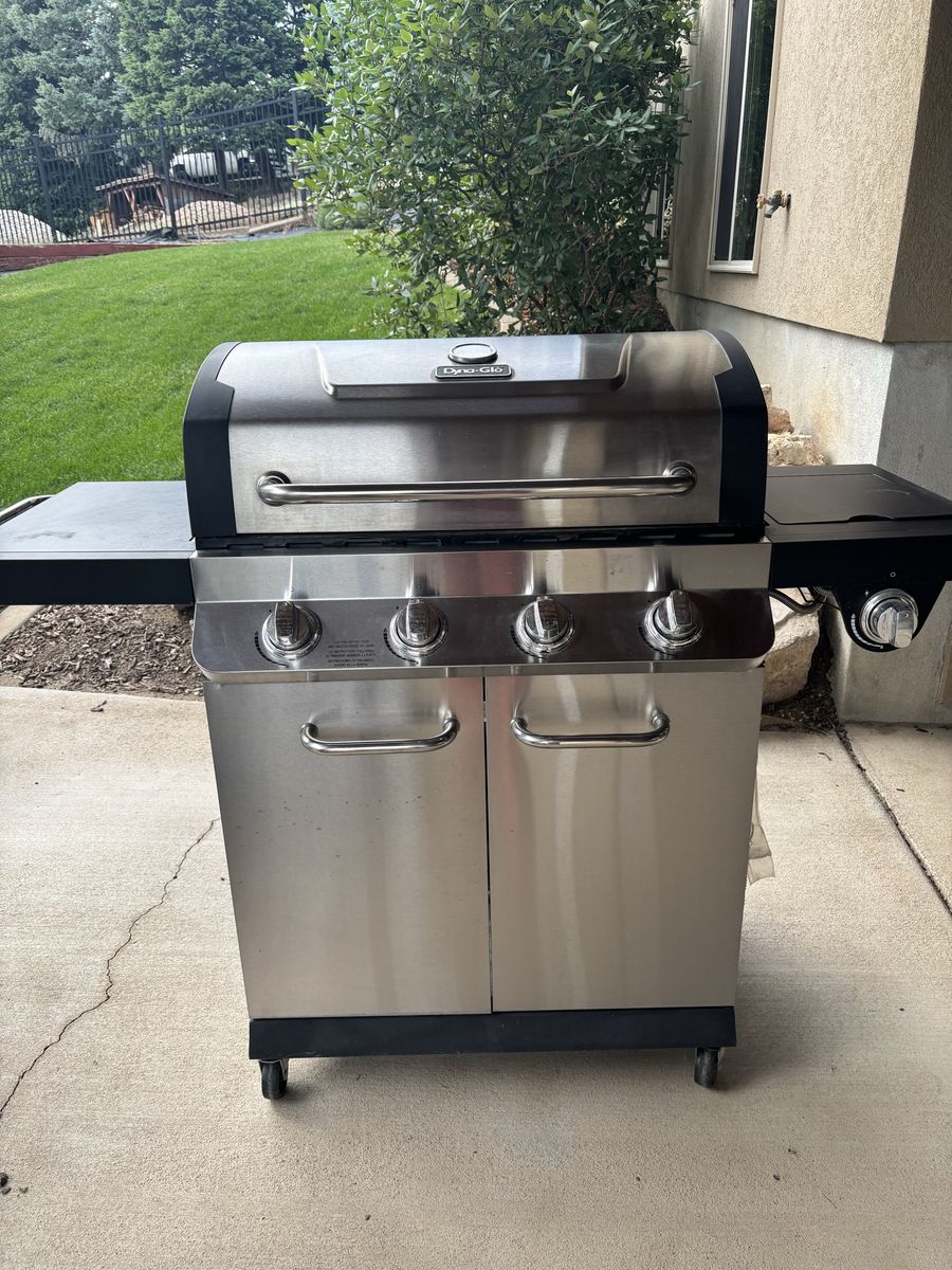 Dyna glo natural gas grill
