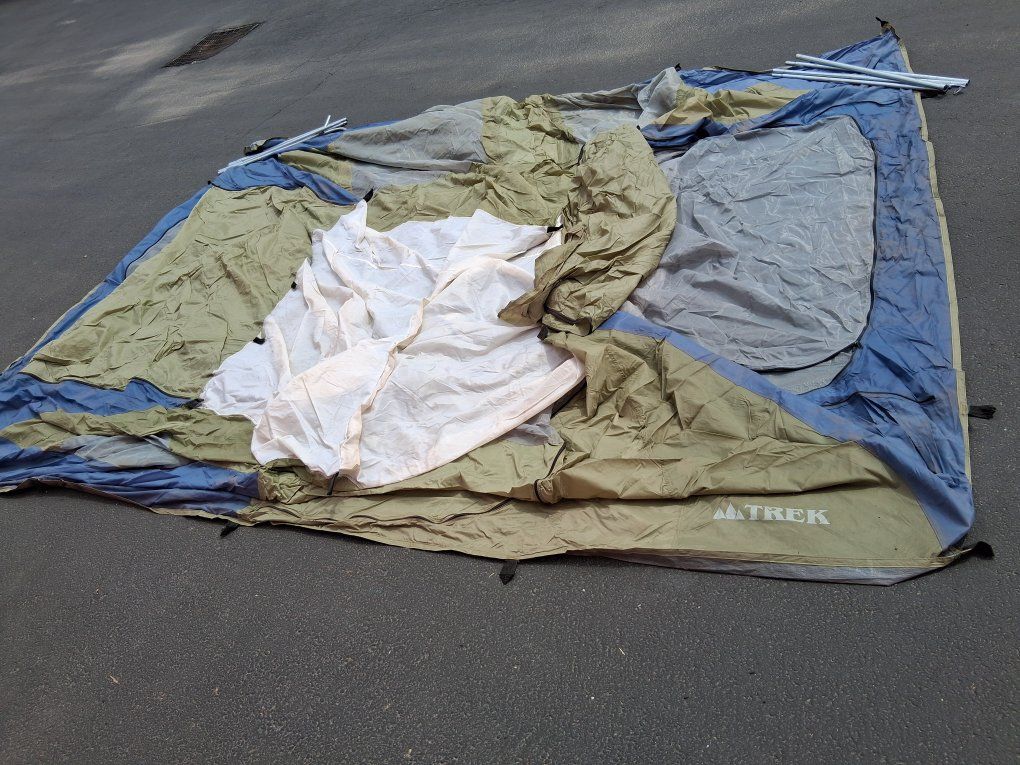 Trek 6 to 8 Man Camping Tent Nice!