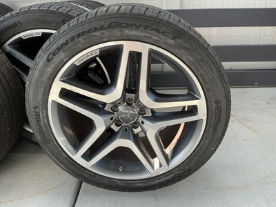 Set of wheels and tires for Mercedes GL or GLS 295/40/21 continental control-contact sport SRS