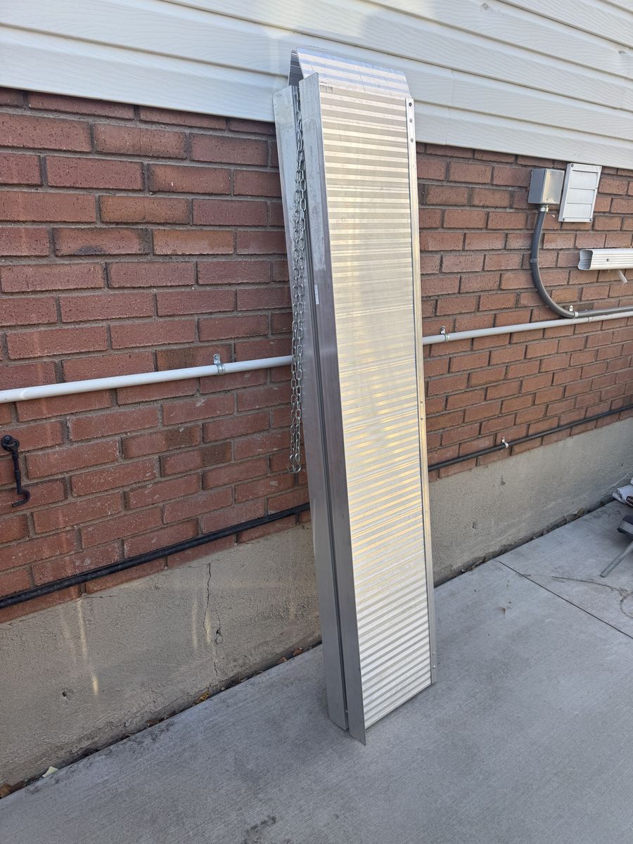 Aluminum loading ramps