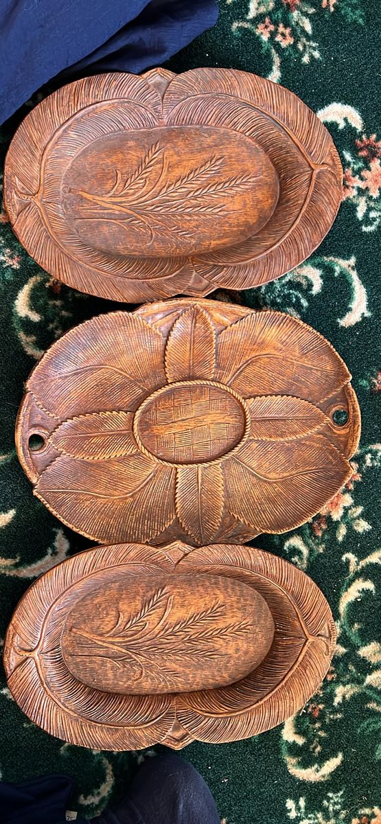 Vintage Syroco wall hangings/platters