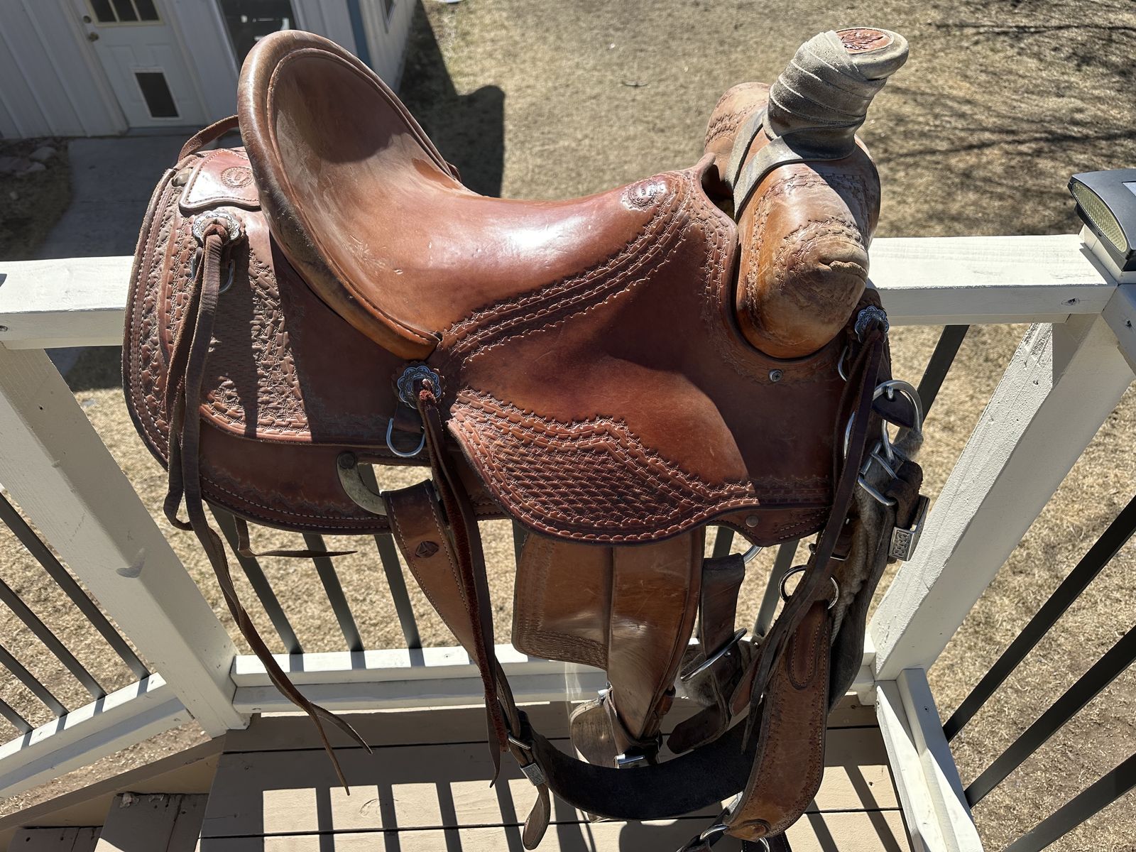 Dan High Custom Roping Saddle