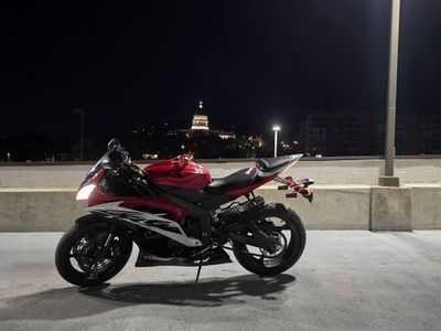 2014 Yamaha YZF-R6 Sportbike Motorcycle - Excellent Condition