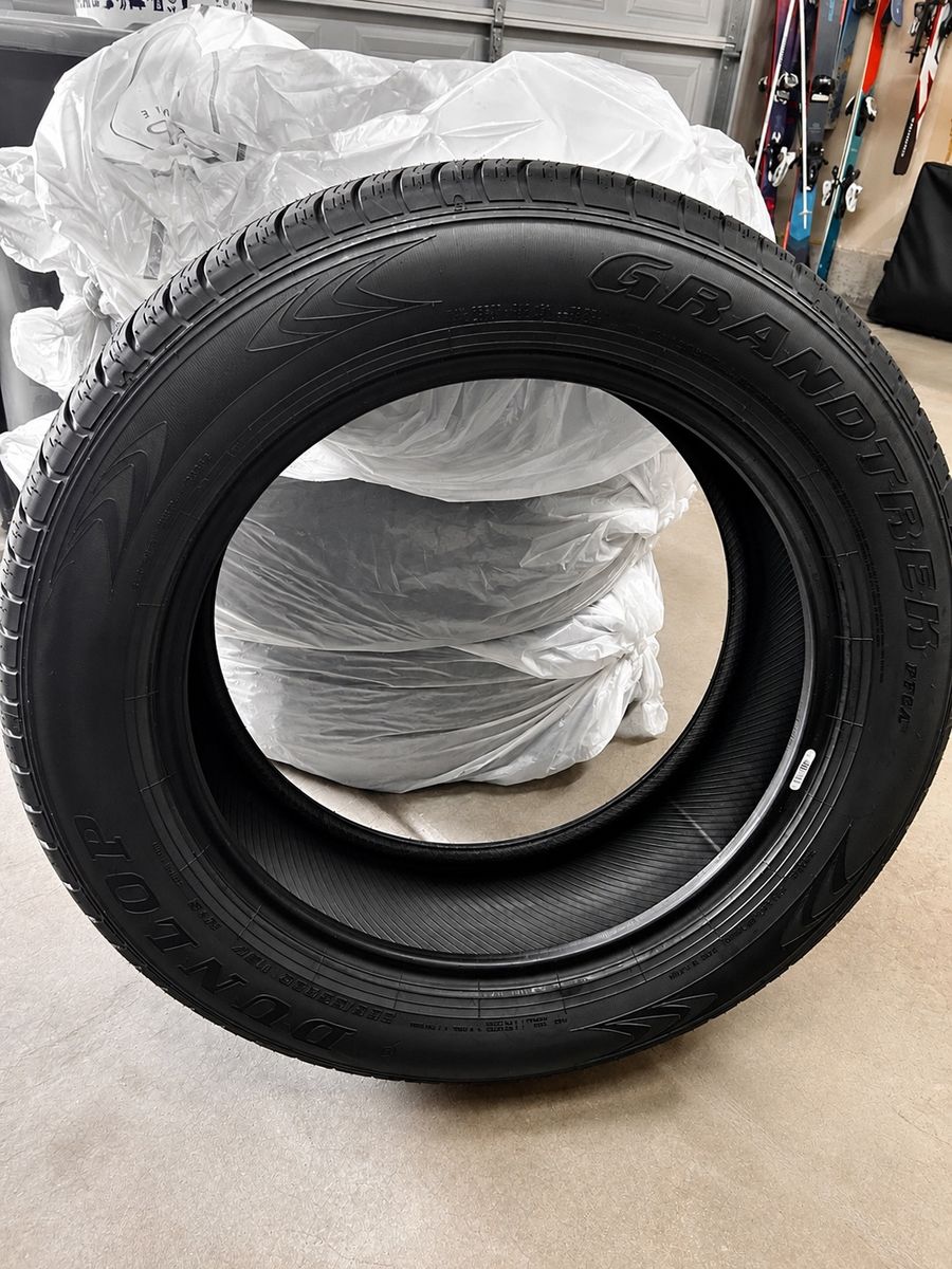 Set of 4: 265/55R20 Dunlop Grandtrek PT5A - Like New Take-offs!