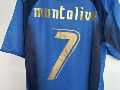 Montolivo #7 | XL | Italy 2006 Home Jersey