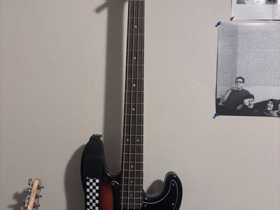Squier Precision Bass Electric Bass Guitar - Sunburst