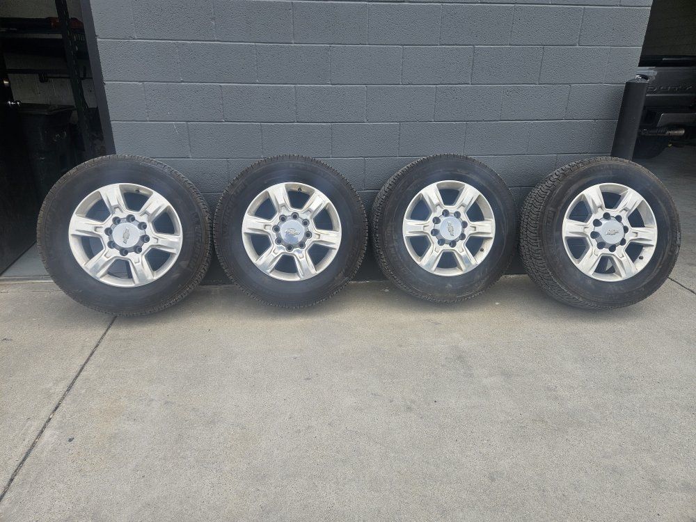 LT 275/65R20 chevy wheels 8x180 aluminum 2011 and over 2500 to 3500
