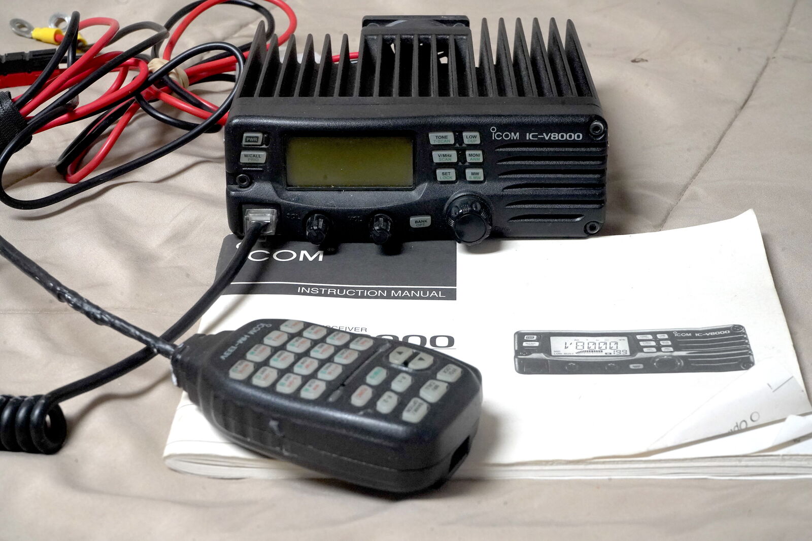 Icom Ic- V8000 2 meter Mobile 55 watt
