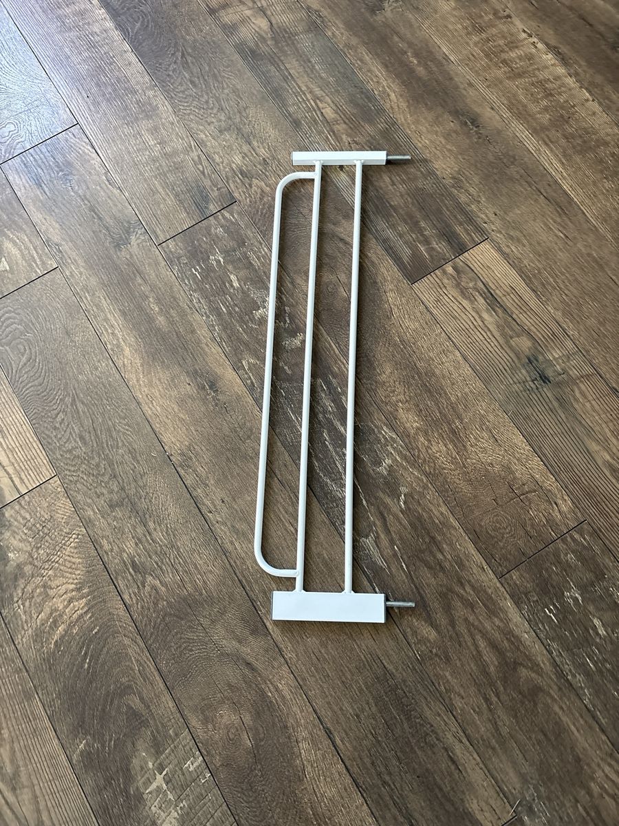 Kidco G2000 Angle Mount Safeway Gate Extension Kit - White, 24-29.5" Width