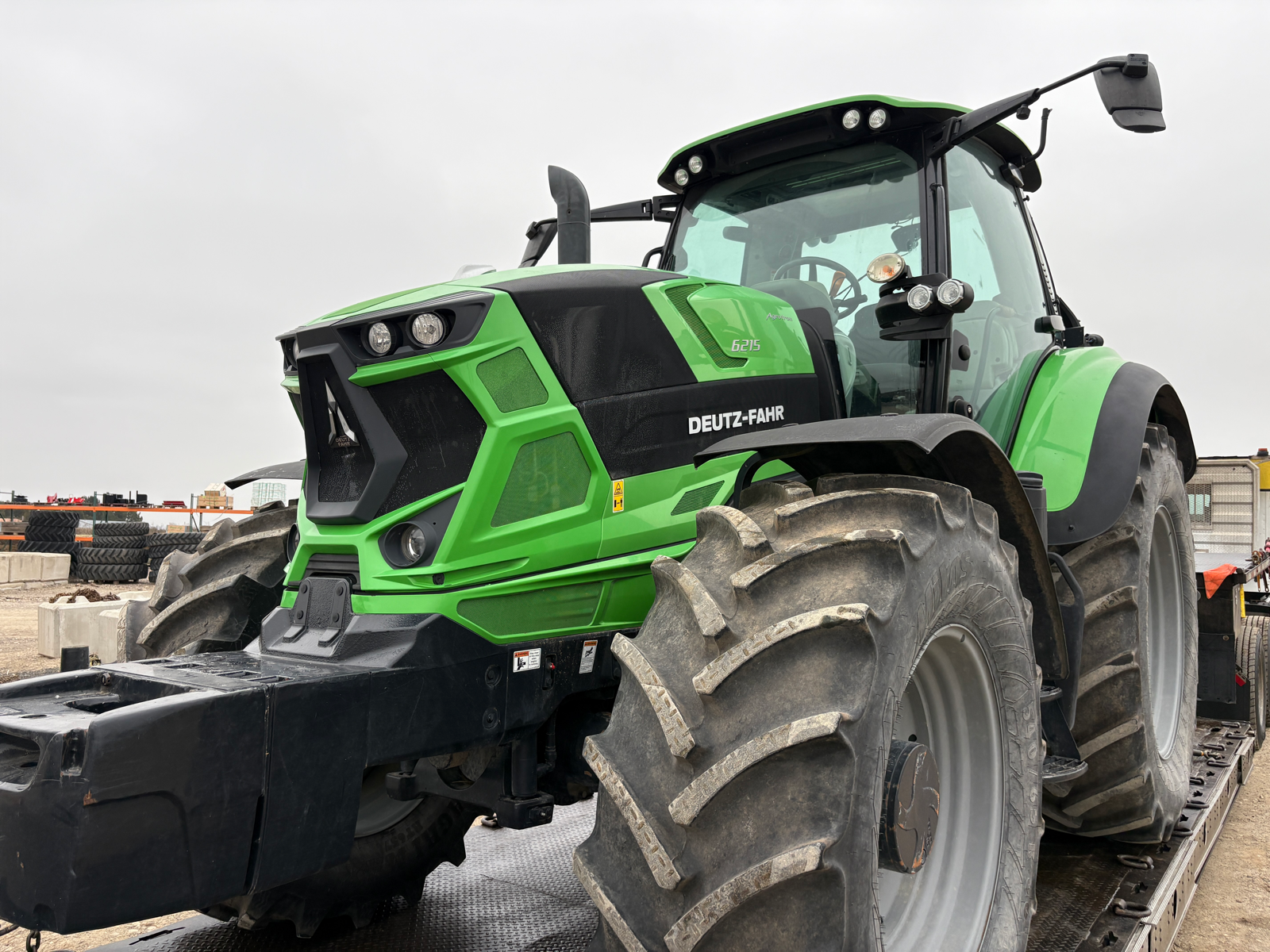 0 Deutz-Fahr 6215