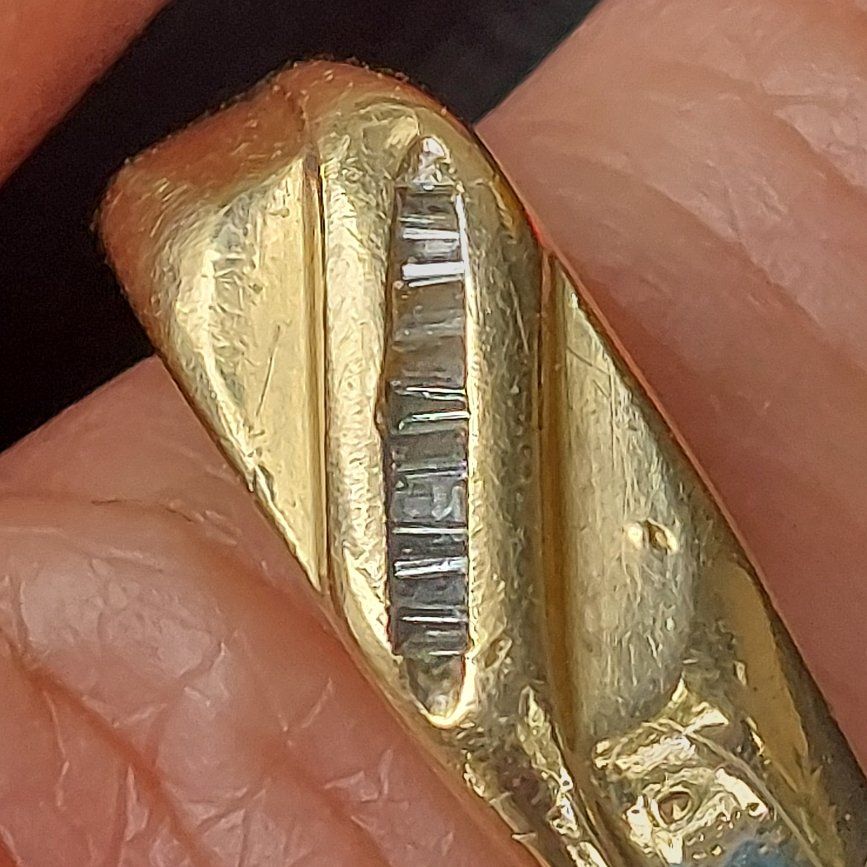 Men's wedding band