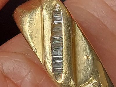 Men's wedding band