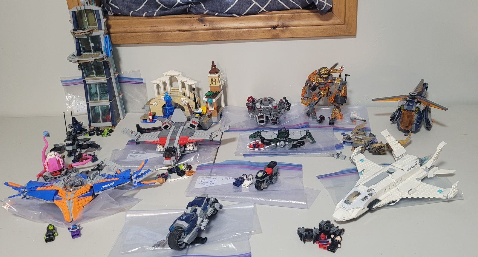 12 Marvel Lego sets all for $250