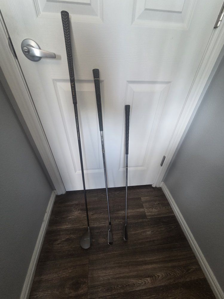 3 Sets Available
I am selling three sets of  golf clubs.