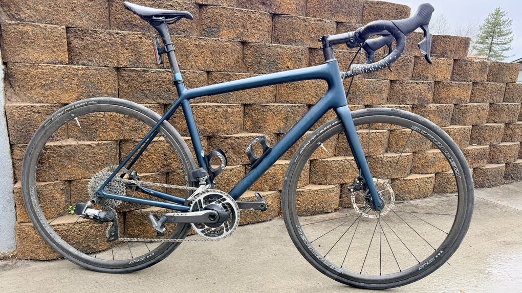 2023 Specialized Aethos Expert Upgraded - 56cm