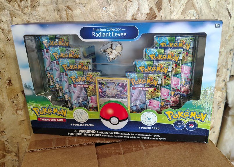 Pokémon Go Radiant Eevee Box Sealed Pokemon Cards