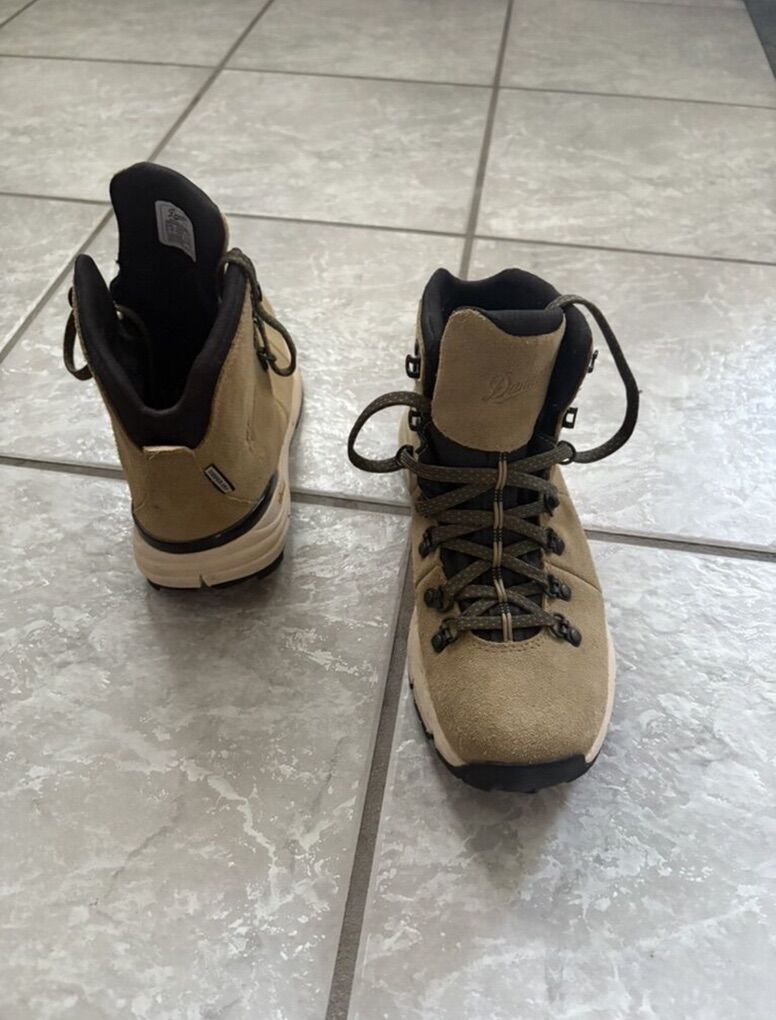 Danner Hiking Boot 9