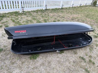 Yakima 18 cubic cargo box
