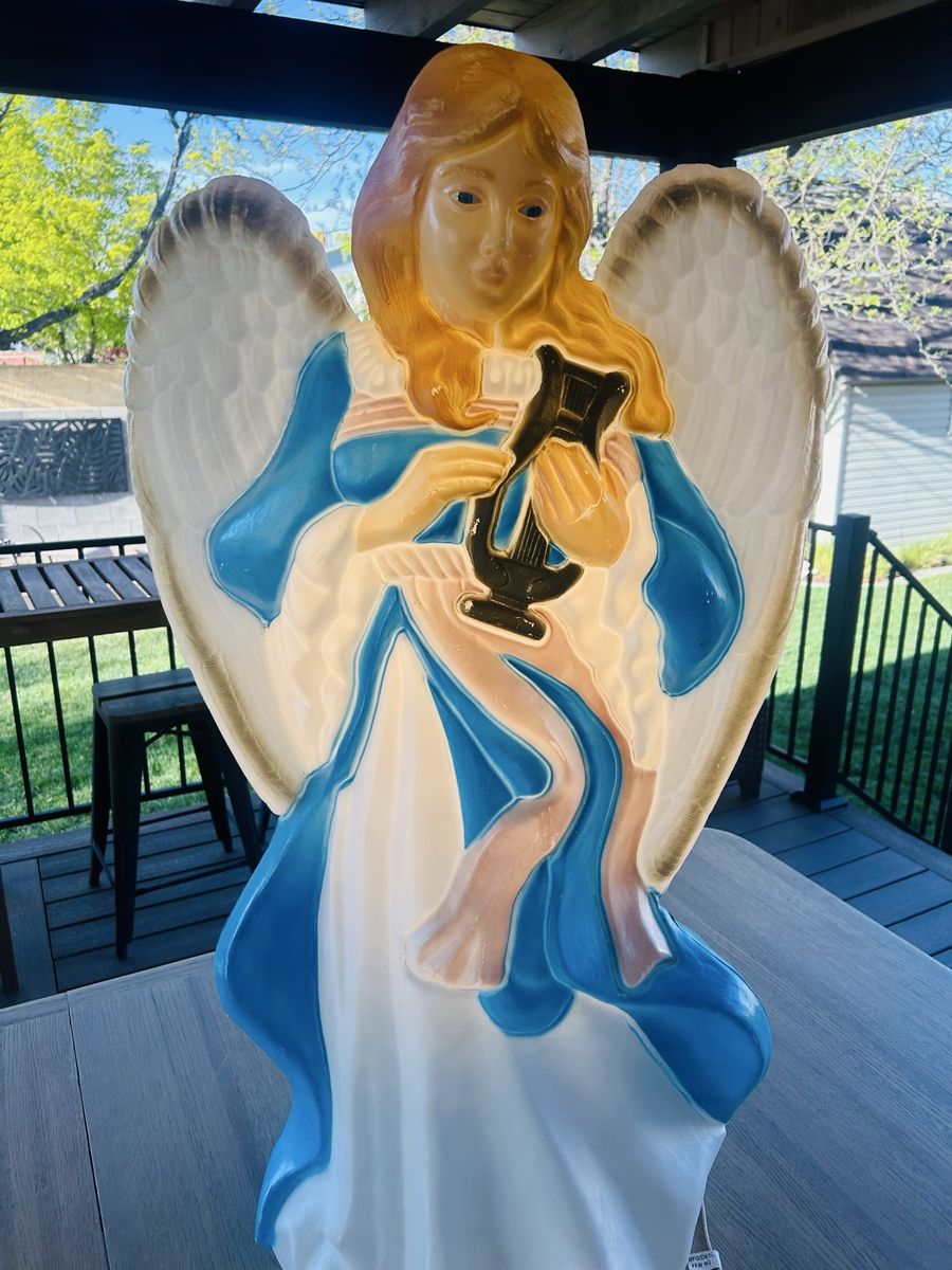 Main image 3