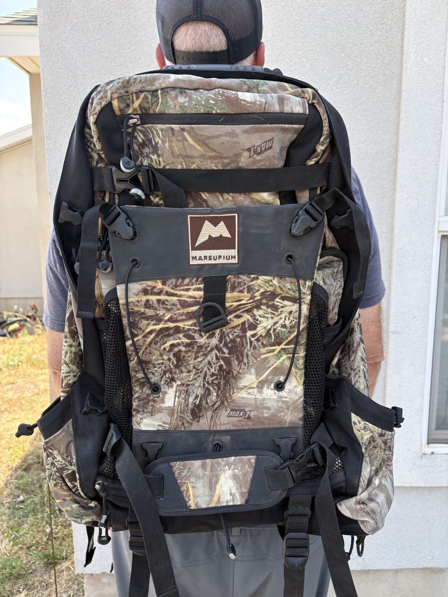 Marsupium hunting backpack