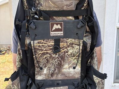 Marsupium hunting backpack