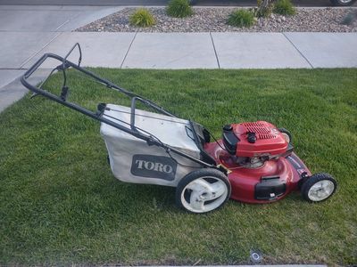 Lawn mower "Toro" 6.75 HP self-propelled