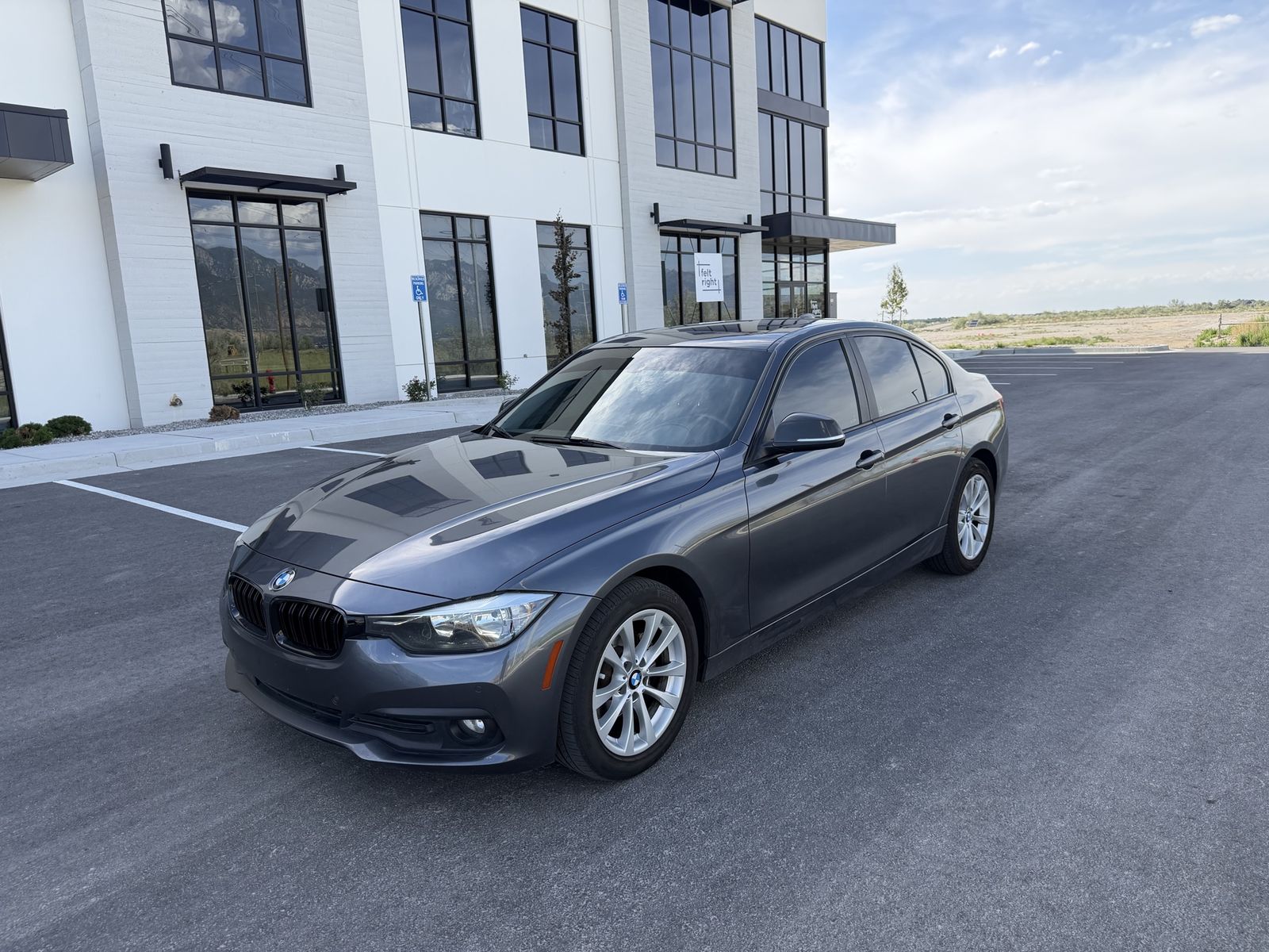 2016 BMW 3 Series 320i