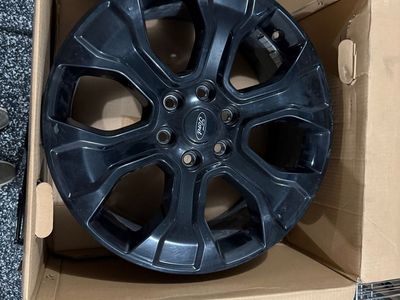 Ford Night Appearance F-150 20" wheels (2023)