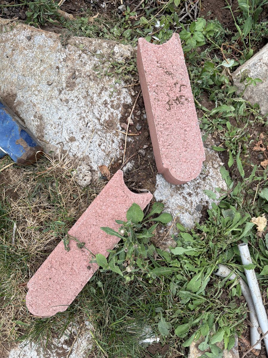 Red border brick 