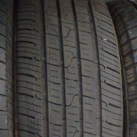 * Nice 215/60R17 Tire *