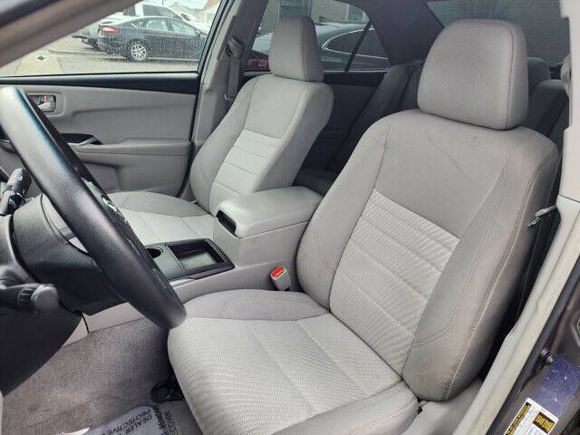 2017 Toyota Camry LE