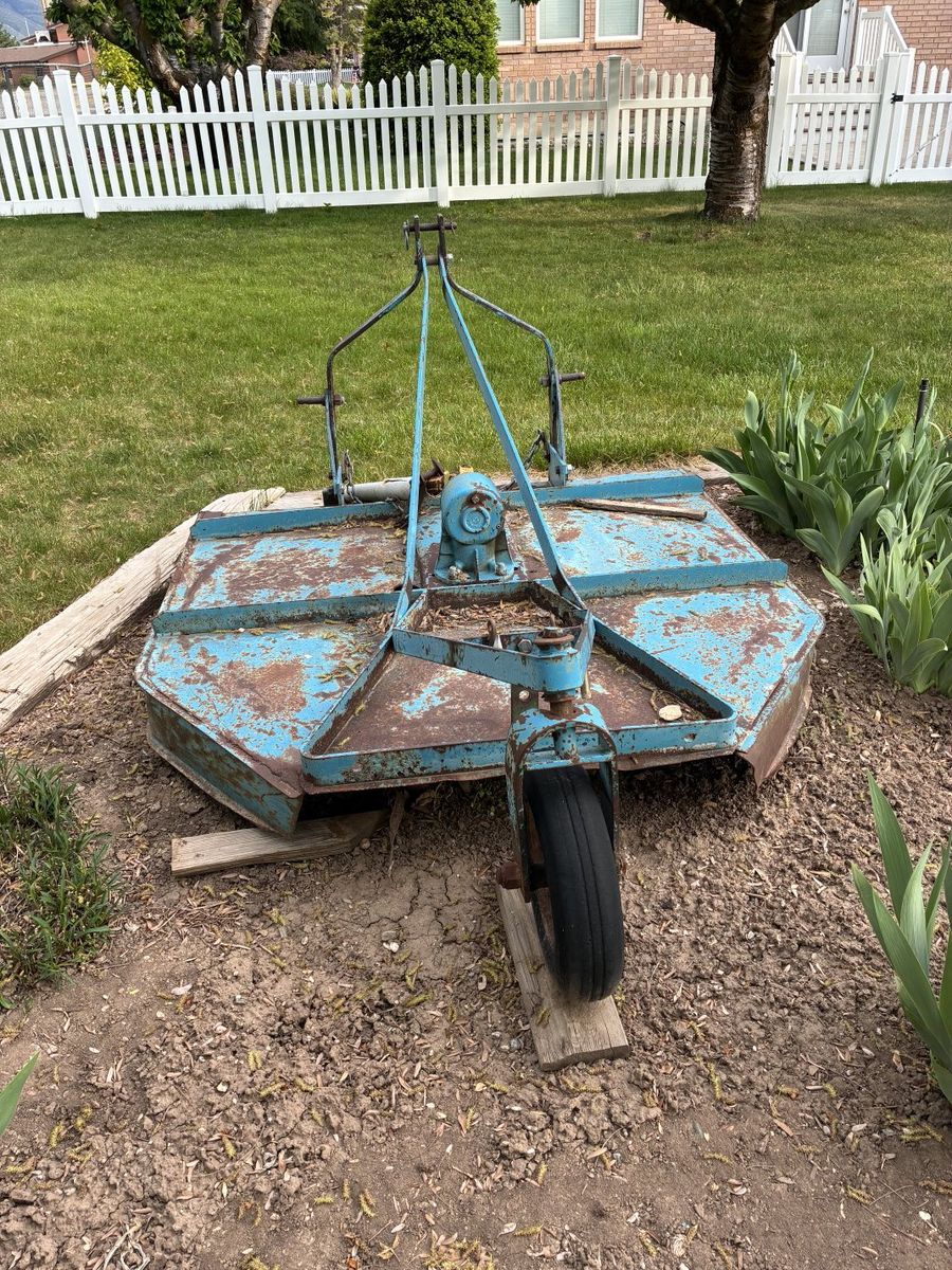 5 foot rotary mower, 3 point hitch mount