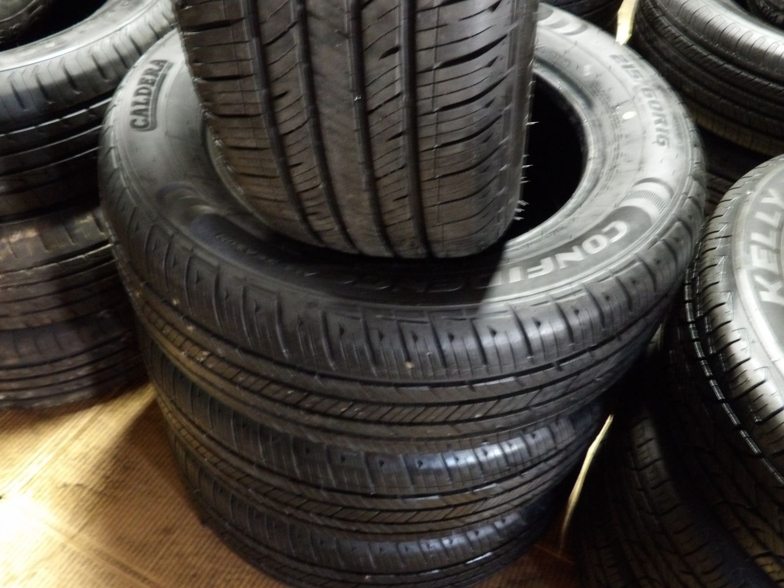 215/60R16 CONFIDANCE CALDERA SET OF USED TIRES