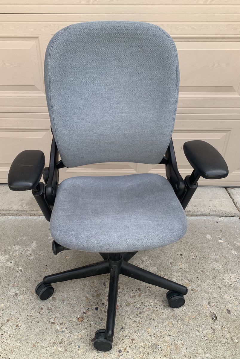 1 STEECASE V1  LEAP CHAIR GREY FABRIC