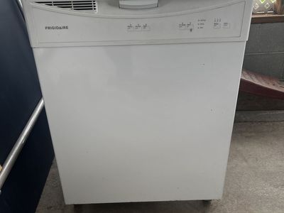 Dishwasher For Sale (Read Description)
