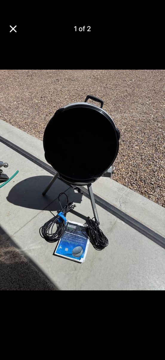 Camping camper, portable tailgater satellite dish