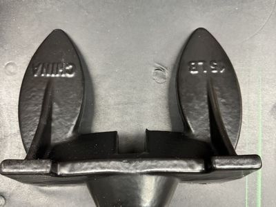 15 lb Cast Iron River Boat Anchor/ Missing Rod - Black